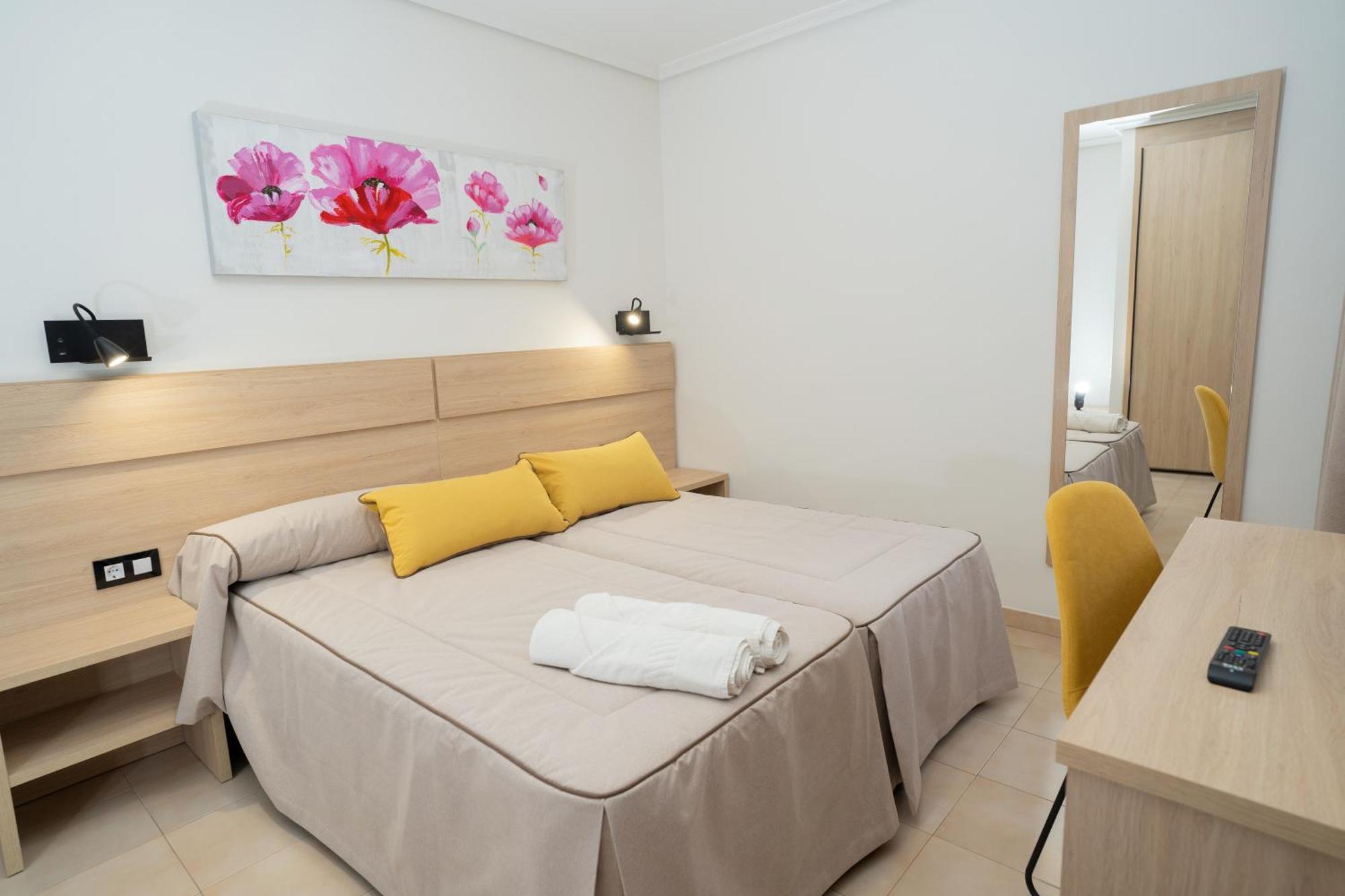 Hotel La Perdi Sant Mateu Exterior photo